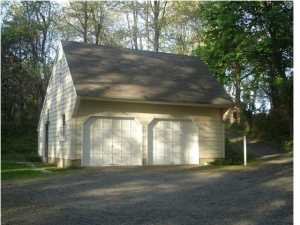 872 Holmdel Rd, Holmdel, NJ 07733 photo 3