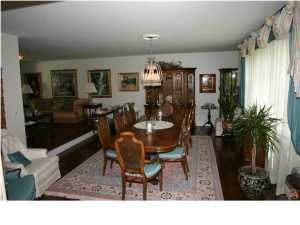 25 Riverside Dr, Rumson, NJ 07760 photo 2