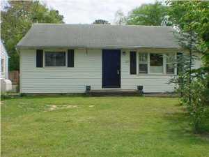 226 Riverside Dr, Brick, NJ 08724 photo 1