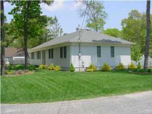 210 Cedar Ave, Pine Beach, NJ 08741 photo 2