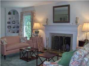 17 Buttonwood Ln, Rumson, NJ 07760 photo 3