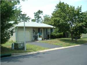 49 S Chestnut Ave, Whiting, NJ 08759 photo 2