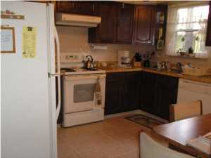 2 Holyoke Ct, Whiting, NJ 08759 photo 3