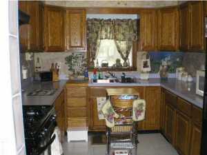 100 Willow Ave, Pine Beach, NJ 08741 photo 3
