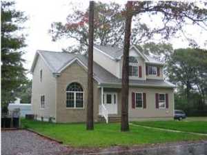 77 Clearwater Dr, Waretown, NJ 08758 photo 1