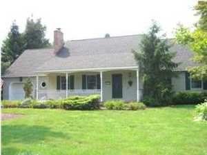 805 Riverview Dr, Brielle, NJ 08730 photo 1