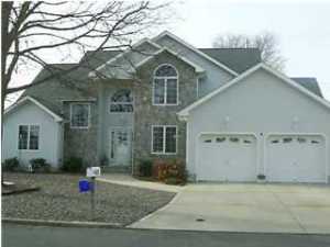 704 Roanoke Dr, Forked River, NJ 08731 photo 1