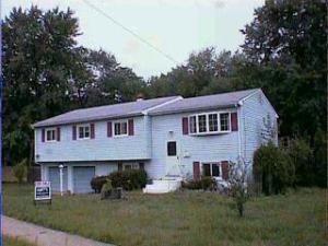 21 Thorne Pl, Middletown, NJ 07748 photo 1
