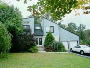 4 Bartlett, Matawan, NJ 07747 photo 1