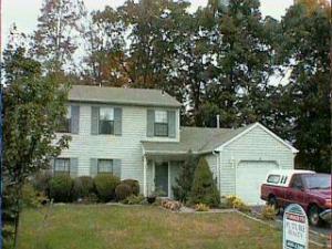 9 Mystic Cv, Freehold, NJ 07728 photo 1