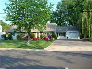 12 Taylor Rd, Matawan, NJ 07747 photo 1
