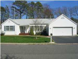 107 Foxwood Ln, Forked River, NJ 08731 photo 1