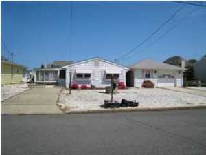 720 Roanoke Dr, Forked River, NJ 08731 photo 1