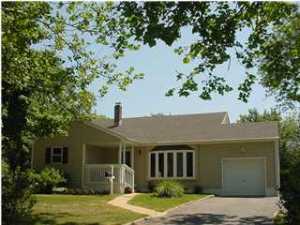 4 Acker Dr, Middletown, NJ 07748 photo 1