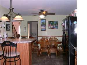 18 Fawn Dr, Matawan, NJ 07747 photo 3