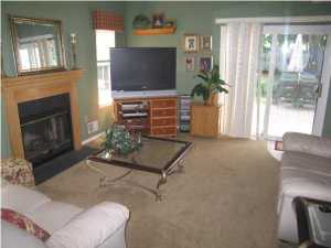 31 Nutmeg Rd, Matawan, NJ 07747 photo 2