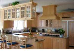 22 Shrewsbury Dr, Rumson, NJ 07760 photo 2