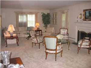 25 Circle Dr, Rumson, NJ 07760 photo 3