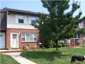 674 Denise Ct, Brick, NJ 08724 photo 2