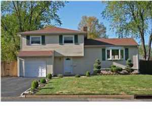 5 Chapman Ter, Middletown, NJ 07748 photo 1
