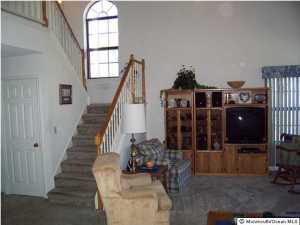 27 Gimbel Pl, Ocean, NJ 07712 photo 3