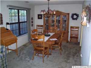 27 Gimbel Pl, Ocean, NJ 07712 photo 2