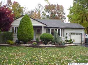 31 Acker Dr, Middletown, NJ 07748 photo 1