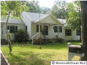 19 Willow St, Waretown, NJ 08758 photo 1