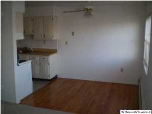 39 Manchester Ct #F, Freehold, NJ 07728 photo 3