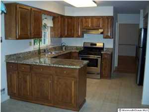 3 Mount Dr, Holmdel, NJ 07733 photo 3