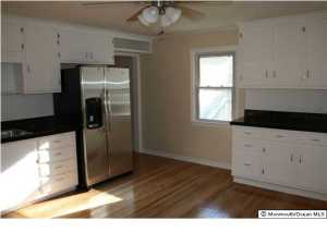 25 Laurel Ave, Jackson, NJ 08527 photo 2