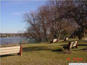 22 Skyline Dr, Brick, NJ 08724 photo 2