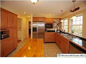 63 Allen St, Rumson, NJ 07760 photo 3