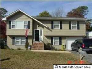 207 4th St, Waretown, NJ 08758 photo 1