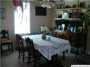 24 Florence Ave, Middletown, NJ 07737 photo 3