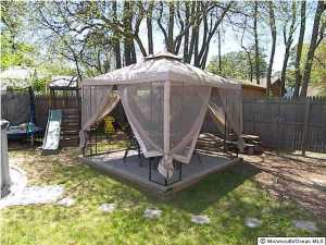 8 Walnut St, Waretown, NJ 08758 photo 3