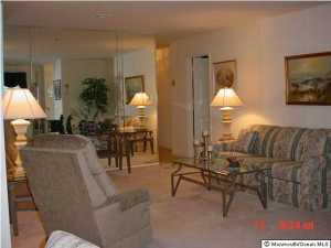 77 Meadowbrook Rd, Brick, NJ 08723 photo 3