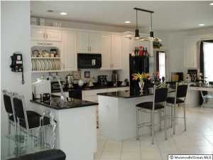 1 Haviland Dr, Millstone, NJ 08535 photo 3