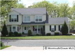 195 Royal Oak Dr, Waretown, NJ 08758 photo 1