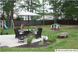 195 Royal Oak Dr, Waretown, NJ 08758 photo 2