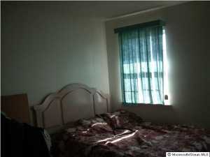 45 Kitty Ct, Brick, NJ 08724 photo 2