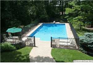 2 Bayhill Rd, Middletown, NJ 07748 photo 2