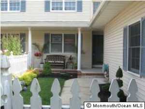 42 Cherrywood Cir, Brick, NJ 08724 photo 3