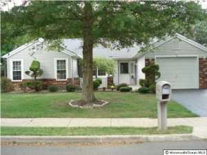 19 Kent Dr, Forked River, NJ 08731 photo 2