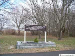 82 Dock Ave, Waretown, NJ 08758 photo 2