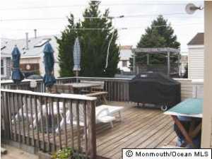 22 4th Ln, Berkeley, NJ 08752 photo 2