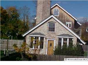 33 Highland Ave, Middletown, NJ 07748 photo 1
