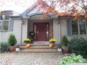 611 Oakcrest Rd, Brielle, NJ 08730 photo 2