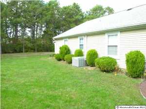 8 Norwick Ct, Forked River, NJ 08731 photo 3