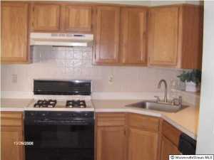 6 Rose Manor Ct, Brick, NJ 08723 photo 2